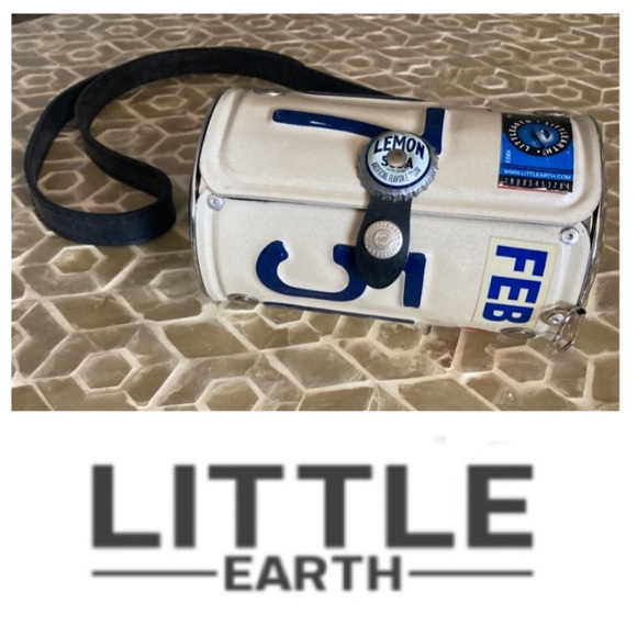 LIKE NEW!  Little Earth Cyclone License Plate cross body California’ - Picture 1 of 12